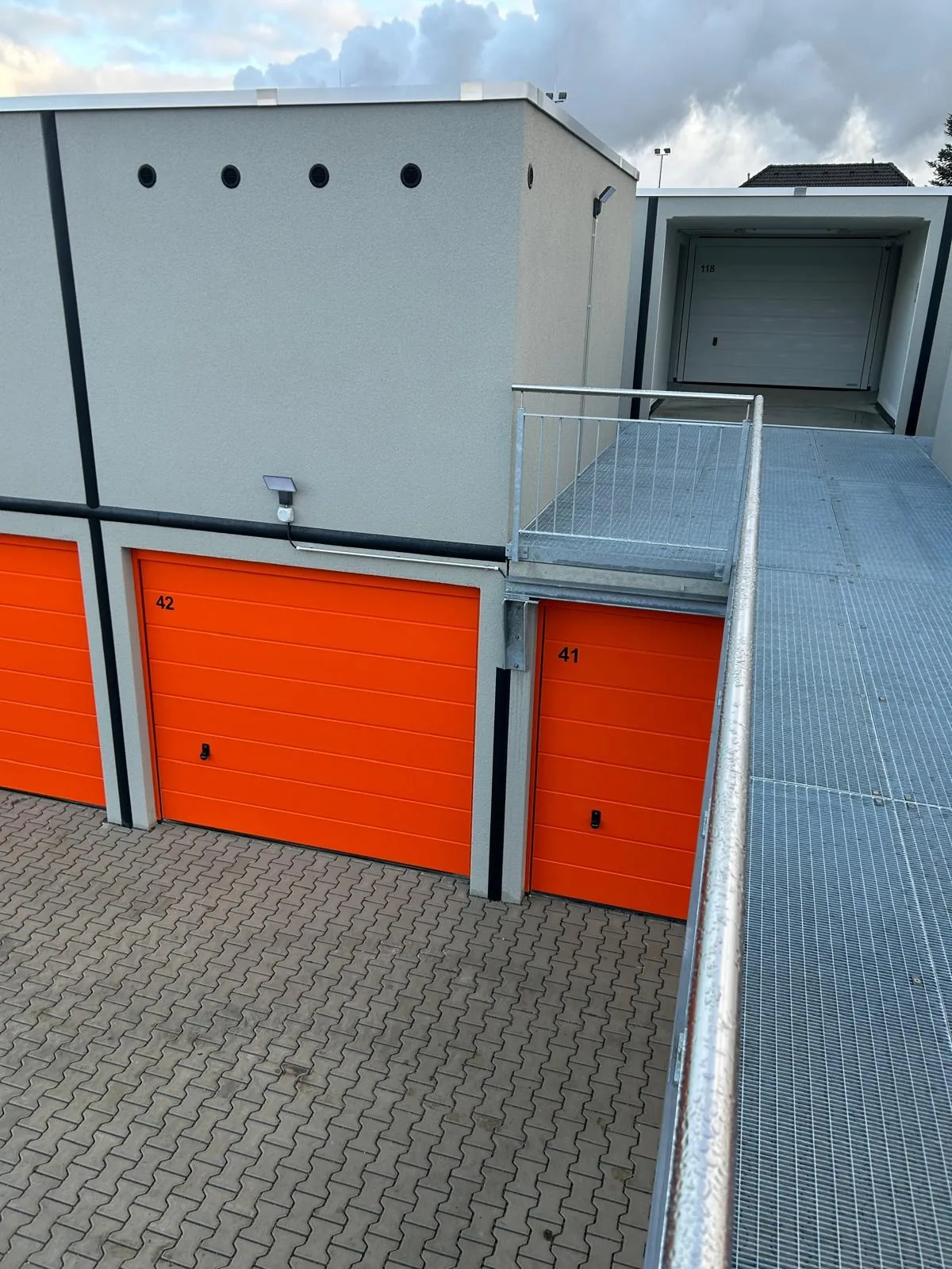 Photovoltaik und Elektroinstallations-Projekt 130 von Elektrotechnik Jakobtorweihen in Region Düren